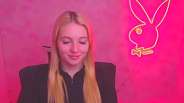 Snapshot of Milka_kiss_ chatting on February 9, 2025, 9:58 am Milka kiss online show from February 9, 2025, 9:58 am
