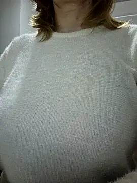 Snapshot of _tasechka_ chatting on February 15, 2025, 5:07 pm  tasechka  online show from February 15, 2025, 5:07 pm