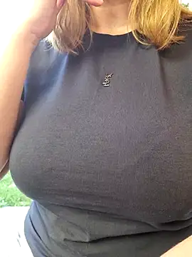 Snapshot of _tasechka_ chatting on September 19, 2025, 3:16 pm  tasechka  online show from September 19, 2025, 3:16 pm
