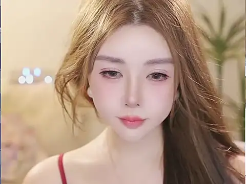 Snapshot of Qiaoqiao_ chatting on July 5, 2026, 6:04 pm Qiaoqiao online show from July 5, 2026, 6:04 pm