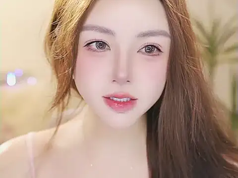 Qiaoqiao  online show from May 31, 2026, 4:13 pm