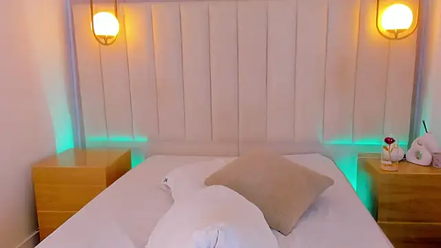 kosmic Angel online show from February 3, 2026, 1:49 pm