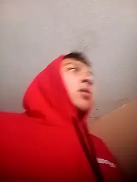 Snapshot of LoganFinds chatting on November 13, 2025, 9:40 pm LoganFinds online show from November 13, 2025, 9:40 pm