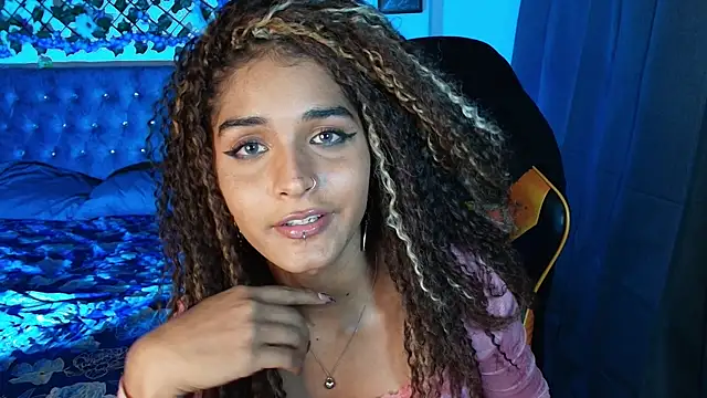 Snapshot of baby_kaliope chatting on February 18, 2025, 1:43 am baby kaliope online show from February 18, 2025, 1:43 am