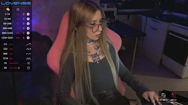 Snapshot of yngmilf chatting on March 13, 2025, 3:33 am yngmilf online show from March 13, 2025, 3:33 am