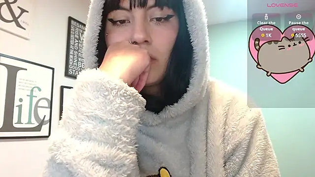 amy adams1 online show from March 11, 2025, 8:30 am