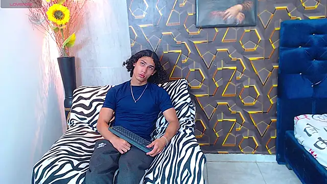 Snapshot of nazper chatting on October 8, 2025, 4:08 pm nazper online show from October 8, 2025, 4:08 pm