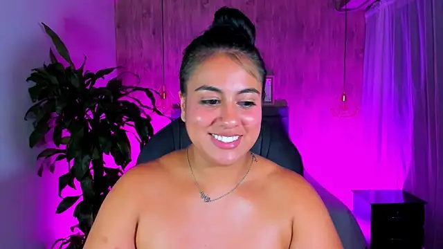 Xisu  online show from February 22, 2025, 9:56 am