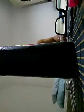 ackerman09 online show from December 19, 2025, 4:38 am