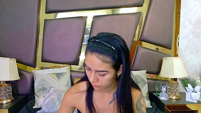 NicoleEsposito online show from March 5, 2026, 12:46 pm