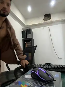 Snapshot of _tony8 chatting on November 17, 2025, 4:11 pm tony8 online show from November 17, 2025, 4:11 pm