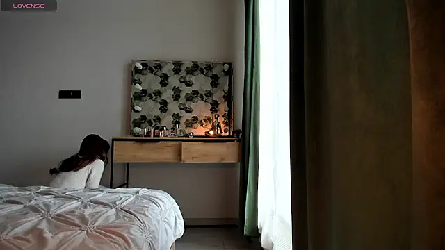 Selena Rase online show from January 17, 2026, 5:00 am