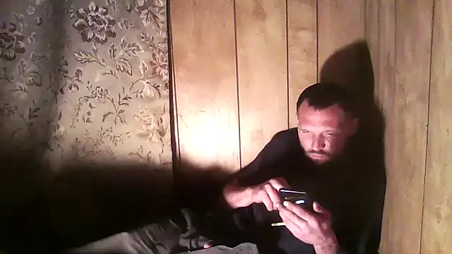 luke thighwalker2469 online show from March 4, 2026, 11:40 am