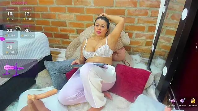 Snapshot of Dulcex69 chatting on February 22, 2026, 10:17 am Dulcex69 online show from February 22, 2026, 10:17 am