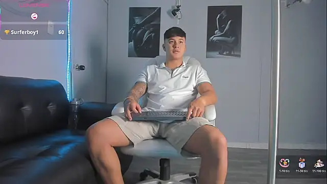 Snapshot of Cristopher_strong chatting on February 10, 2026, 11:20 am Cristopher strong online show from February 10, 2026, 11:20 am