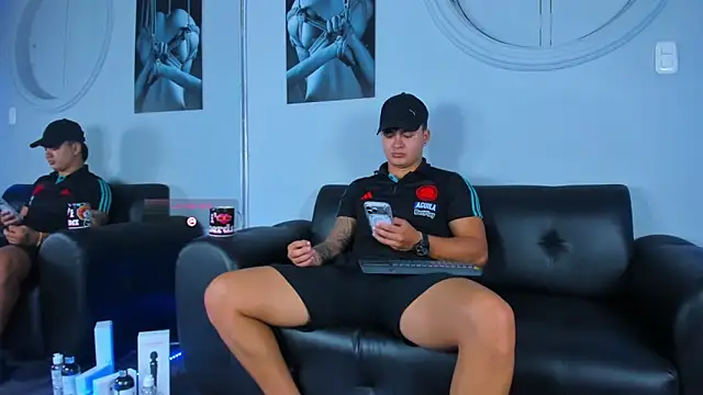 Cristopher strong online show from December 16, 2025, 10:30 am