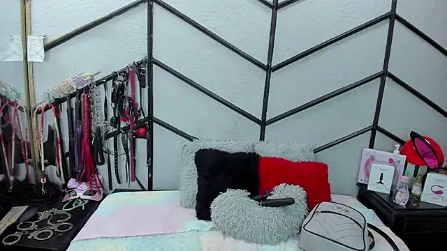 AlanaLuck online show from March 2, 2026, 12:23 pm