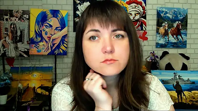 Darina M  online show from April 16, 2026, 4:35 am