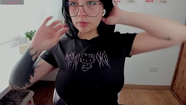 Snapshot of Hannya_moon chatting on July 23, 2026, 5:09 pm Hannya moon online show from July 23, 2026, 5:09 pm