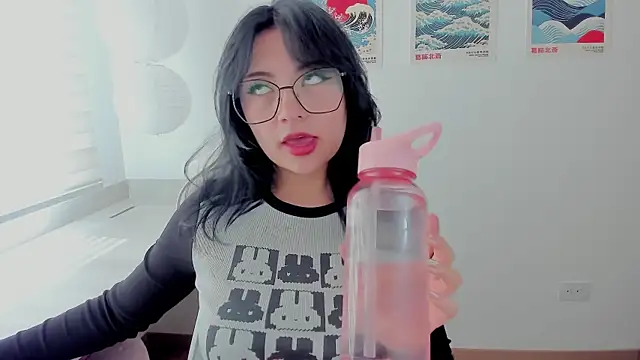 Snapshot of Hannya_moon chatting on July 10, 2026, 5:13 pm Hannya moon online show from July 10, 2026, 5:13 pm