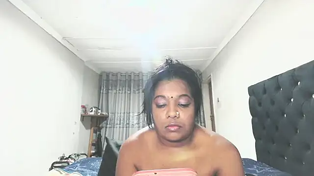 Indianmayaxoxo online show from July 23, 2026, 9:33 pm