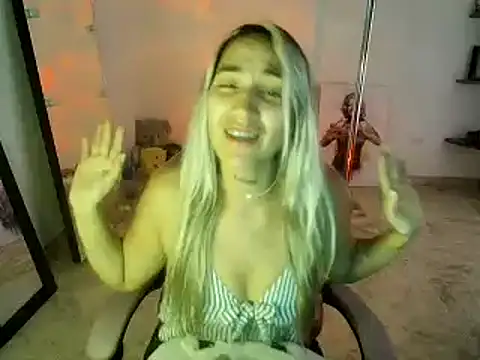 mandy berrys online show from May 5, 2026, 10:57 pm