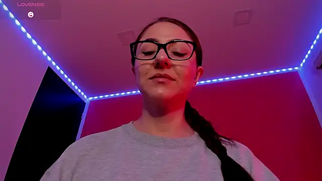 Ich Bin Julia online show from June 2, 2026, 9:42 am