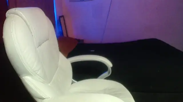 Iruma fat dick777 online show from February 3, 2025, 10:11 pm