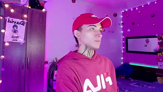 Micaela Rangel online show from December 23, 2025, 4:01 am