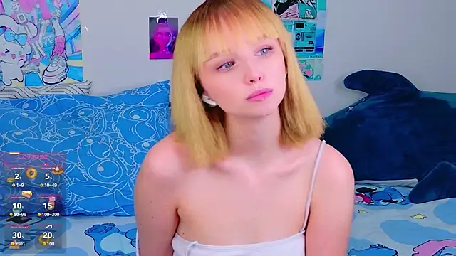 b4by LoL1 online show from July 30, 2026, 5:34 pm