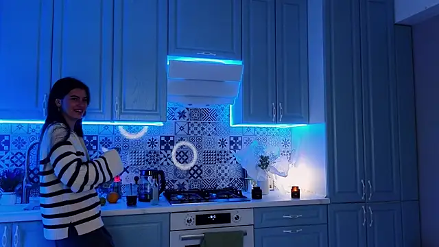 tomorrows day online show from November 8, 2025, 9:18 pm