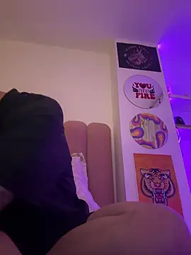 Ashley Chriss online show from February 6, 2025, 3:27 am