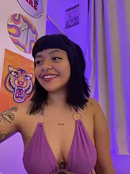 Ashley Chriss online show from March 9, 2025, 5:55 am