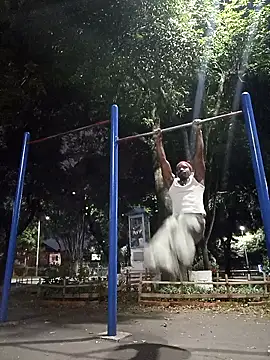 Siriss boyrag online show from February 4, 2026, 4:51 am