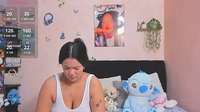 Snapshot of sara_mendez2 chatting on June 11, 2026, 1:05 am sara mendez2 online show from June 11, 2026, 1:05 am