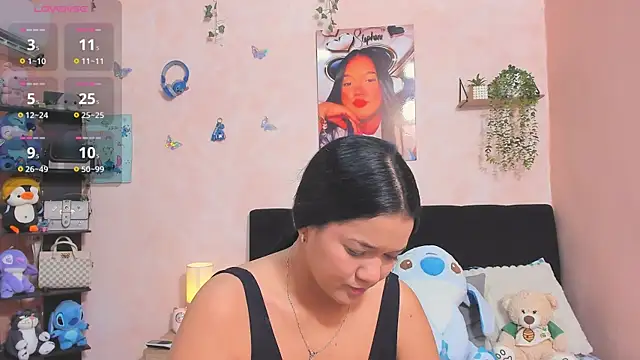 Snapshot of sara_mendez2 chatting on June 10, 2026, 12:45 am sara mendez2 online show from June 10, 2026, 12:45 am