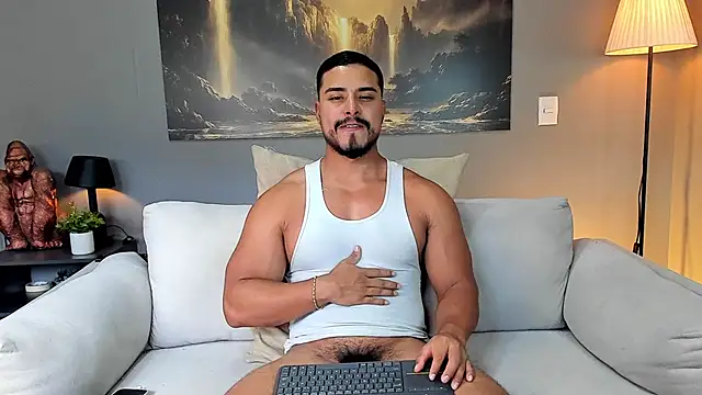 ApoloMakris online show from June 22, 2026, 7:44 pm