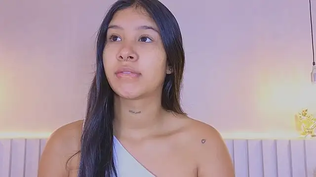 Aida moreno online show from December 18, 2025, 11:47 am