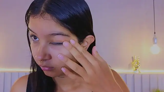 Aida moreno online show from October 28, 2025, 11:31 am