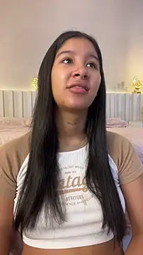 Snapshot of Aida_moreno chatting on May 7, 2026, 11:46 am Aida moreno online show from May 7, 2026, 11:46 am