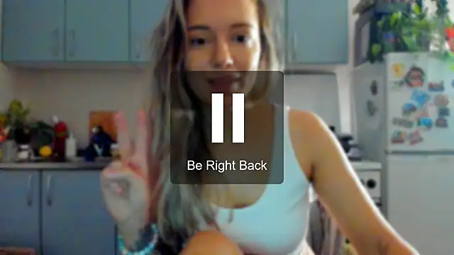 foxy blond online show from November 8, 2025, 12:36 am