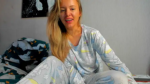 foxy blond online show from November 29, 2025, 12:22 am