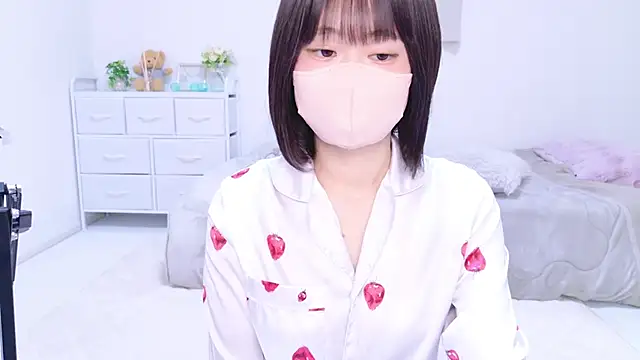 Snapshot of Im_Yu-na chatting on March 11, 2025, 9:04 pm Im Yu-na online show from March 11, 2025, 9:04 pm