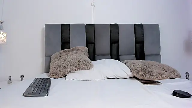 Bunny girl 006 online show from March 14, 2025, 1:02 pm