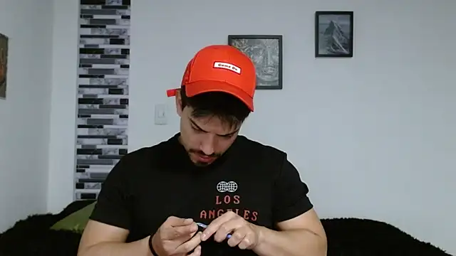 Ian Daviz online show from December 4, 2025, 11:20 am