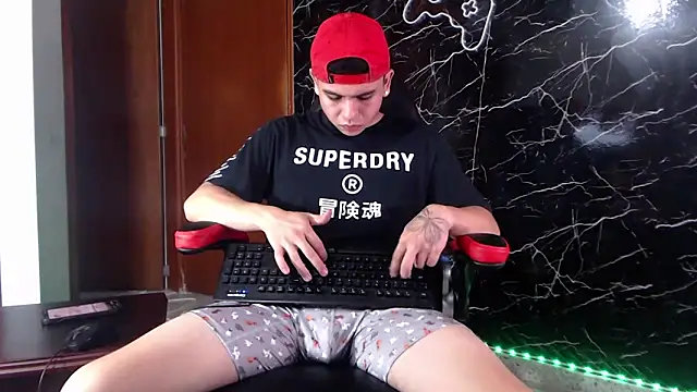 Snapshot of maty_hardx chatting on January 11, 2025, 1:43 pm maty hardx online show from January 11, 2025, 1:43 pm