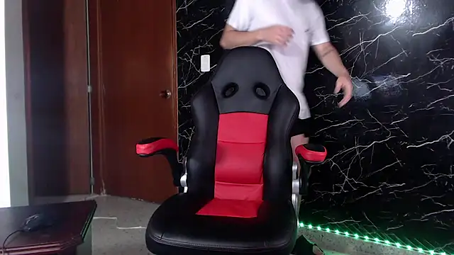 Snapshot of maty_hardx chatting on January 25, 2025, 11:44 am maty hardx online show from January 25, 2025, 11:44 am