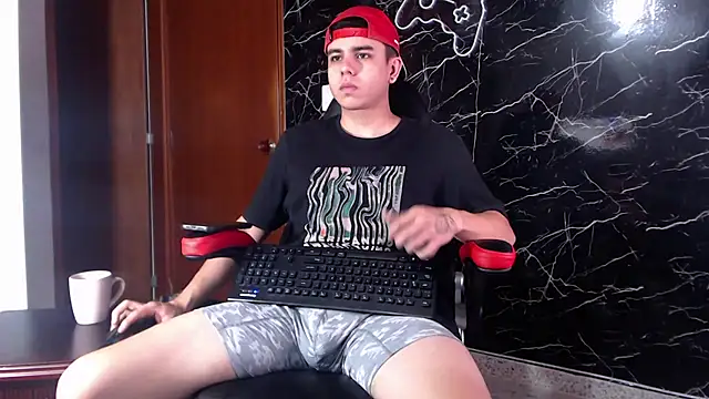 Snapshot of maty_hardx chatting on January 23, 2025, 10:01 am maty hardx online show from January 23, 2025, 10:01 am