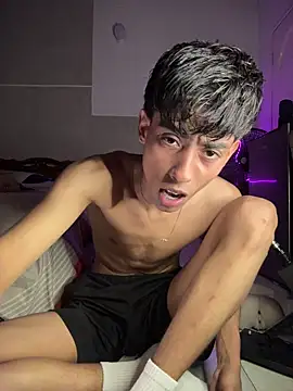 Mauuu18 online show from July 1, 2026, 12:22 am