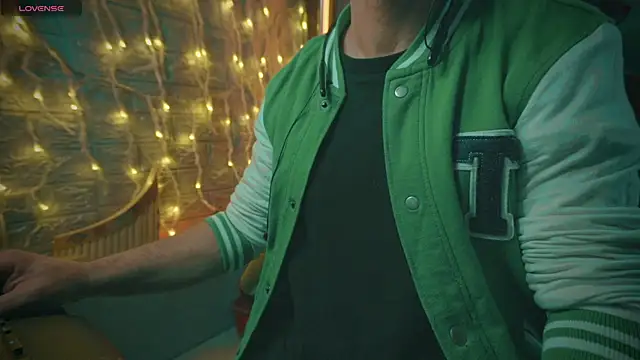 alex-volo online show from December 27, 2024, 4:36 am